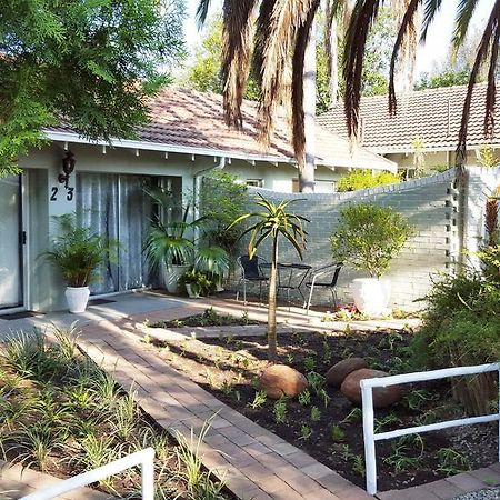 Old Umtali Guest House Johannesburg Dış mekan fotoğraf