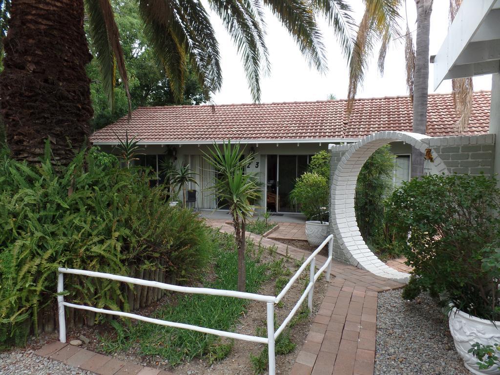 Old Umtali Guest House Johannesburg Dış mekan fotoğraf